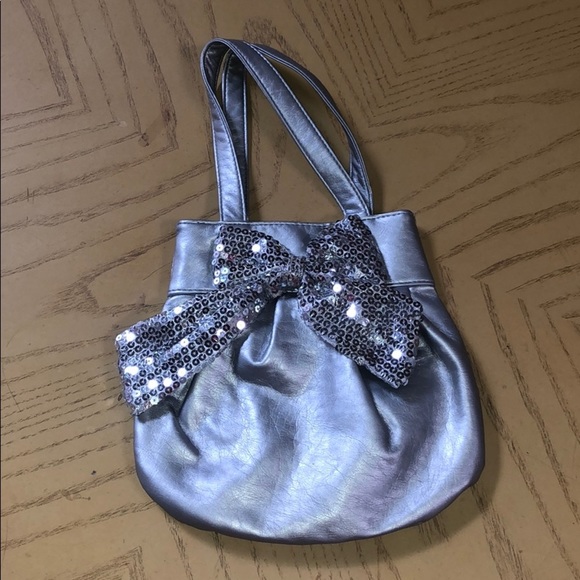 Silver purse with sequined bow - Picture 1 of 4